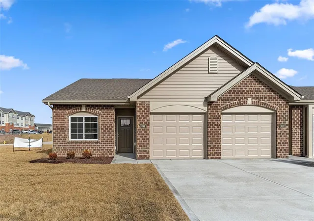 1st image of 899 Walter Wy, Washington, MO 63090 | MLS# 25004932