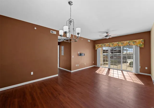 Photo 4 of Condo for sale at 1507 S Old Hwy 94 #203, Saint Charles, MO 63303 | MLS# 25005056 | Listing updated on 2025-03-20