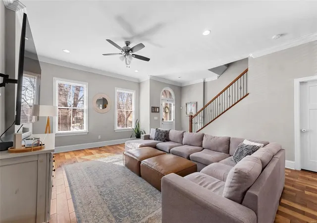 Photo 3 of Single family home for sale at 1911 Utah St, Saint Louis, MO 63118 | MLS# 25005059 | Listing updated on 2025-03-10