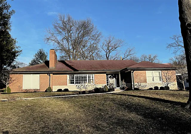 Photo 2 of Single family home for sale at 9021 Stonebridge, Saint Louis, MO 63117 | MLS# 25005073 | Listing updated on 2025-03-03