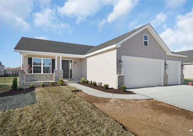 Photo 1 of Single family home for sale at 1585 Misty River Dr, O Fallon, MO 63366 | MLS# 25005087 | Listing updated on 2025-03-17