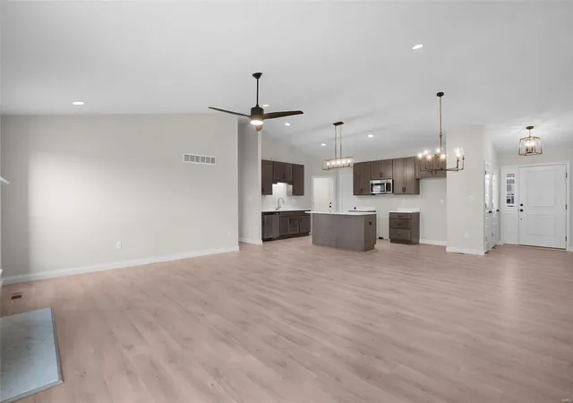 Photo 3 of Single family home for sale at 1585 Misty River Dr, O Fallon, MO 63366 | MLS# 25005087 | Listing updated on 2025-03-17