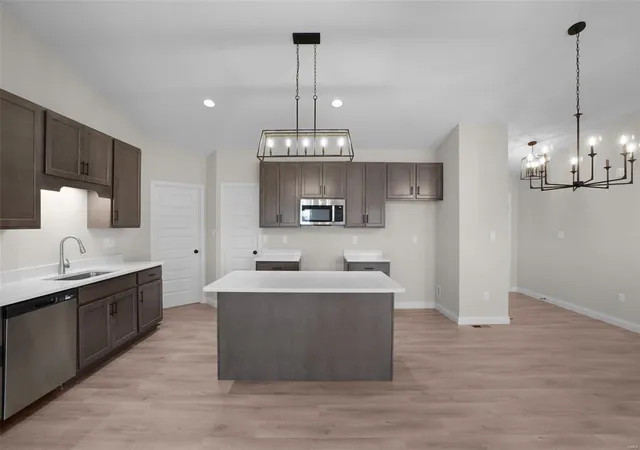 Photo 4 of Single family home for sale at 1585 Misty River Dr, O Fallon, MO 63366 | MLS# 25005087 | Listing updated on 2025-03-17