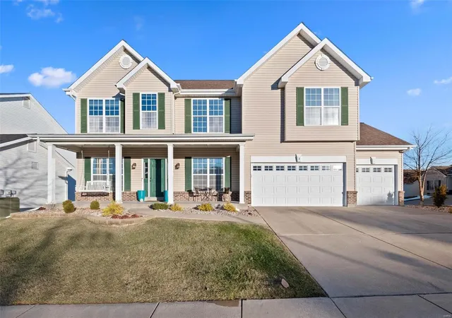 Photo 1 of Single family home for sale at 1 Richmond Ctr Blvd, Saint Peters, MO 63376 | MLS# 25005154 | Listing updated on 2025-02-01