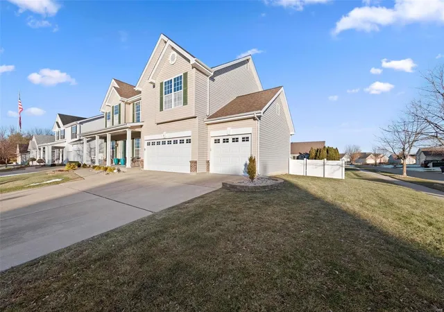 Photo 1 of Single family home for sale at 1 Richmond Ctr Blvd, Saint Peters, MO 63376 | MLS# 25005154 | Listing updated on 2025-02-01