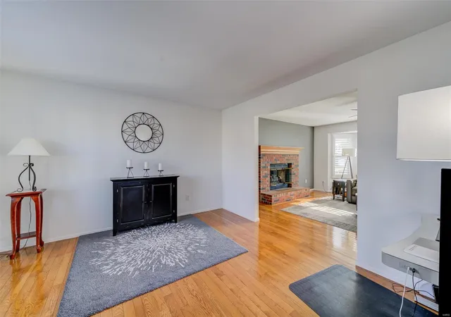 Photo 3 of Single family home for sale at 38 Kentucky Blue Ridge Ct, Saint Charles, MO 63303 | MLS# 25005189 | Listing updated on 2025-02-04