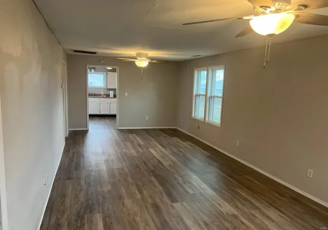 2nd image of 519 N Park St, Park Hills, MO 63601 | MLS# 25005332