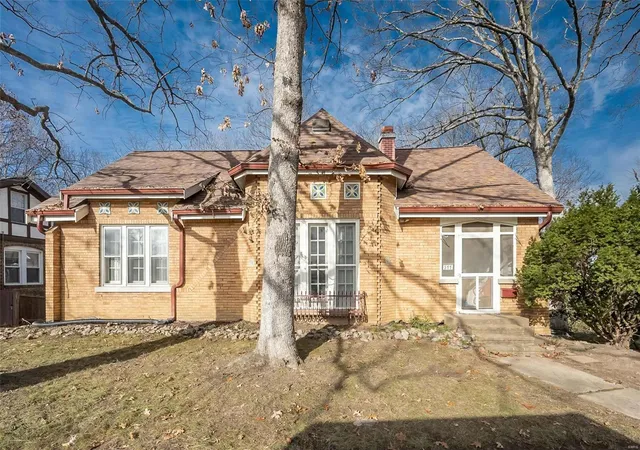 Photo 1 of Sale Pending at 511 Goethe Ave, Saint Louis, MO 63122 | MLS# 25005432 | Listing updated on 2025-03-09