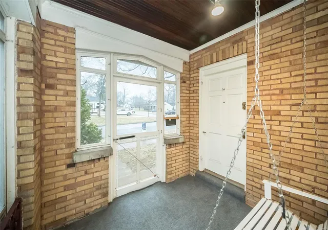Photo 3 of Sale Pending at 511 Goethe Ave, Saint Louis, MO 63122 | MLS# 25005432 | Listing updated on 2025-03-09