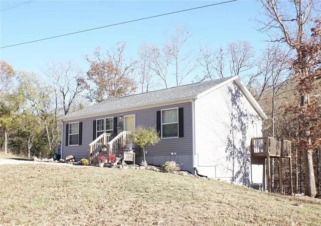 Photo 2 of Sale Pending at 112 Mayerling Dr, Laurie, MO 65038 | MLS# 25005527 | Listing updated on 2025-03-18