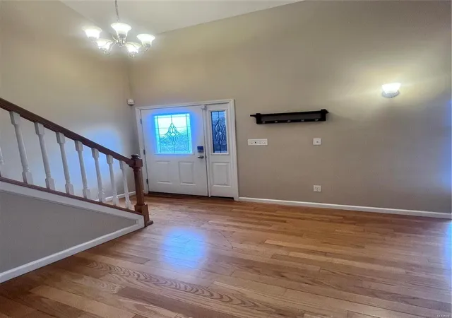 Photo 3 of Townhouse for sale at 9 Cabanne Townhome Dr, Saint Louis, MO 63112 | MLS# 25005593 | Listing updated on 2025-02-27