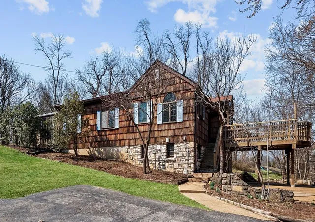 Photo 1 of Single family home for sale at 2013 Lily Ave, Saint Louis, MO 63122 | MLS# 25005669 | Listing updated on 2025-03-17