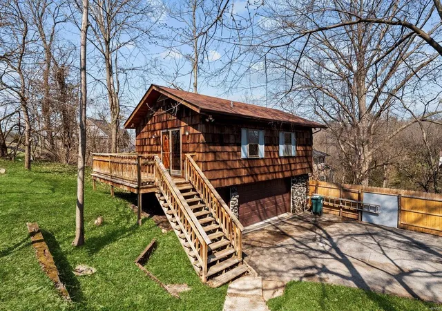 Photo 2 of Single family home for sale at 2013 Lily Ave, Saint Louis, MO 63122 | MLS# 25005669 | Listing updated on 2025-03-17