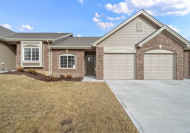1st image of 895 Walter Wy, Washington, MO 63090 | MLS# 25005827
