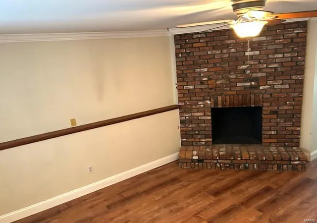 Photo 2 of Sale Pending at 304 Della Dr, Saint Peters, MO 63376 | MLS# 25005943 | Listing updated on 2025-03-06