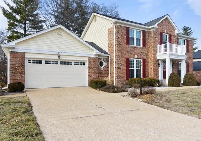 Photo 2 of Single family home for sale at 5197 Butler Bnd Dr, Saint Louis, MO 63128 | MLS# 25006006 | Listing updated on 2025-02-06