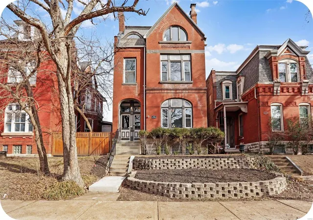 Photo 1 of Single family home for sale at 3622 S Jefferson Ave, Saint Louis, MO 63118 | MLS# 25006065 | Listing updated on 2025-03-13