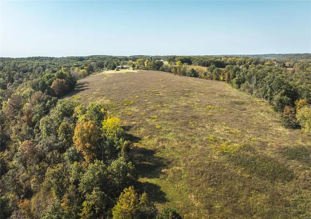3rd image of 18905 Pine Rd, Willow Springs, MO 65793 | MLS# 25006186