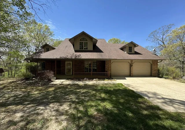 Photo 1 of Single family home for sale at 444 Old Oak Hill Road, Niangua, MO 65713 | MLS# 25006225 | Listing updated on 2025-03-13