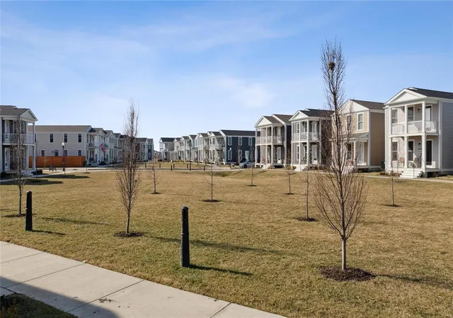 Photo 3 of Single family home for sale at 128 Tiber Way, Saint Charles, MO 63301 | MLS# 25006422 | Listing updated on 2025-03-09