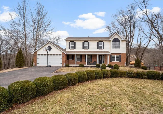 Photo 1 of Sale Pending at 10131 Schuessler Rd, Saint Louis, MO 63128 | MLS# 25006435 | Listing updated on 2025-03-09