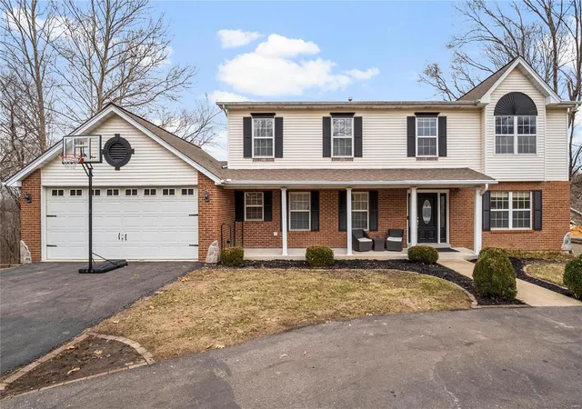 Photo 2 of Sale Pending at 10131 Schuessler Rd, Saint Louis, MO 63128 | MLS# 25006435 | Listing updated on 2025-03-09