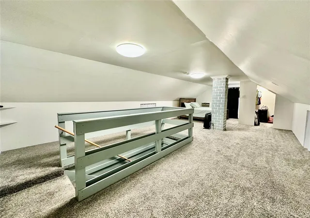 Photo 4 of Single family home for sale at 3408 Lincoln St, Alton, IL 62002 | MLS# 25006560 | Listing updated on 2025-02-08