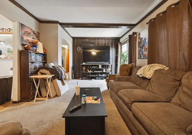 Photo 4 of Single family home for sale at 1351 Brandywine Ln, Saint Peters, MO 63376 | MLS# 25006580 | Listing updated on 2025-02-27