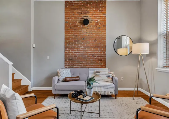 Photo 3 of Townhouse for sale at 1230 Sidney St, Saint Louis, MO 63104 | MLS# 25006620 | Listing updated on 2025-03-12