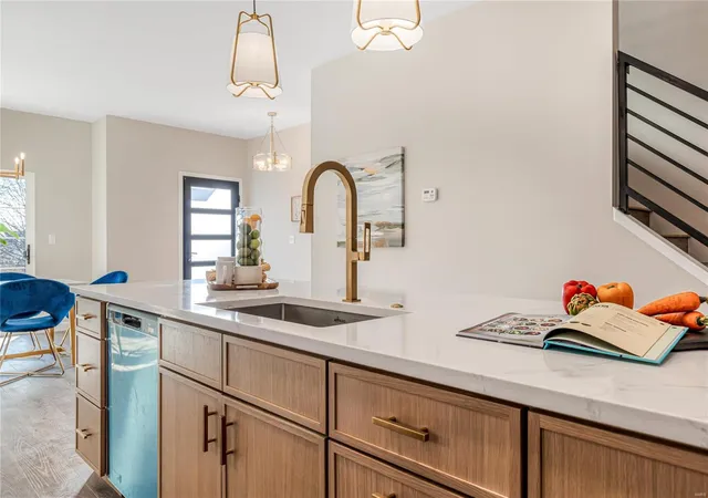 Photo 3 of Single family home for sale at 6295 Magnolia Ave, Saint Louis, MO 63139 | MLS# 25006697 | Listing updated on 2025-02-08