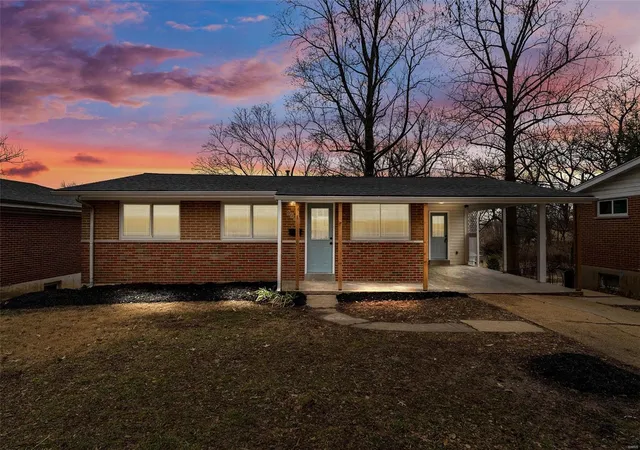 Photo 1 of Single family home for sale at 9058 Janet Ct, Saint Louis, MO 63114 | MLS# 25006700 | Listing updated on 2025-02-07