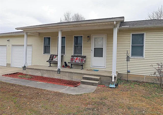 Photo 39 of Single family home for sale at 918 Susan St, Dexter, MO 63841 | MLS# 25006784 | Listing updated on 2025-02-10