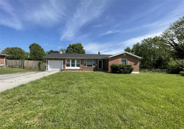 Photo 1 of Single family home for sale at 1755 Parker Rd, Saint Louis, MO 63138 | MLS# 25006822 | Listing updated on 2025-02-08