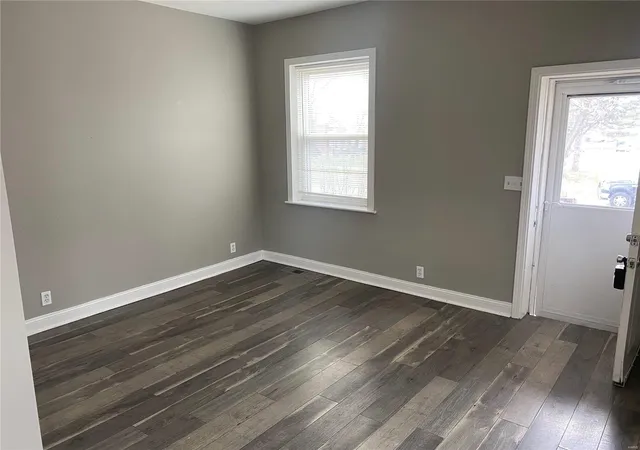 Photo 4 of Single family home for sale at 7511 Alaska Ave, Saint Louis, MO 63111 | MLS# 25006823 | Listing updated on 2025-02-08