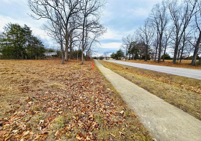 Homes for sale in Houston, MO | 0 N Oak Hill Dr, Houston, MO 65483 | MLS# 25006864