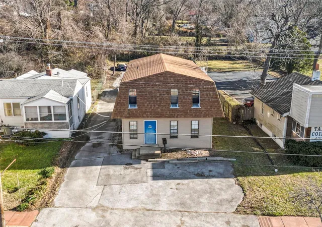 Photo 1 of Single family home for sale at 2812 Woodson Rd, Saint Louis, MO 63114 | MLS# 25006875 | Listing updated on 2025-02-19