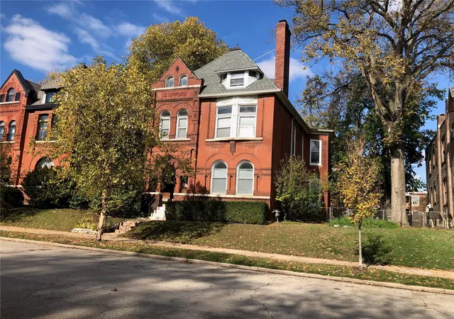 Photo 1 of Single family home for sale at 4149 Shenandoah Ave, Saint Louis, MO 63110 | MLS# 25006933 | Listing updated on 2025-03-19