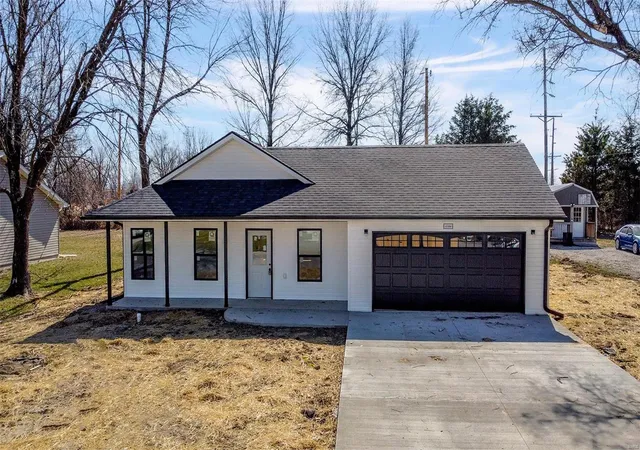 Photo 39 of Single family home for sale at 4306 Rivers Dr, Mexico, MO 65265 | MLS# 25007105 | Listing updated on 2025-03-13