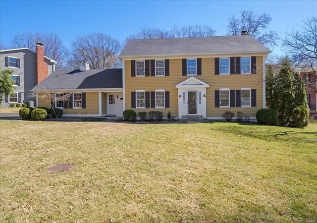 Photo 1 of Single family home for sale at 791 Haw Thicket Ln, Saint Louis, MO 63131 | MLS# 25007128 | Listing updated on 2025-03-09