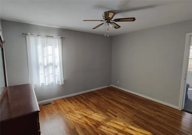 5th image of 717 N 5Th St, Elsberry, MO 63343 | MLS# 25007170