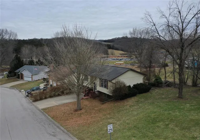 Photo 30 of Single family home for sale at 470 Frene Dr, Hermann, MO 65041 | MLS# 25007241 | Listing updated on 2025-02-10