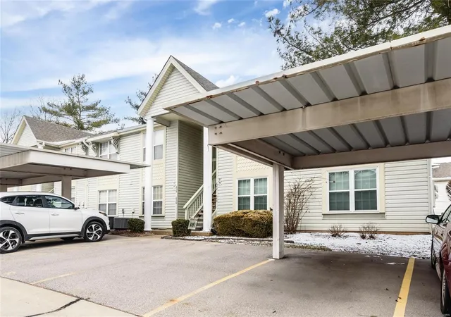 Photo 1 of Condo for sale at 640 Sugar Trl Ct #4, Saint Peters, MO 63376 | MLS# 25007310 | Listing updated on 2025-02-19