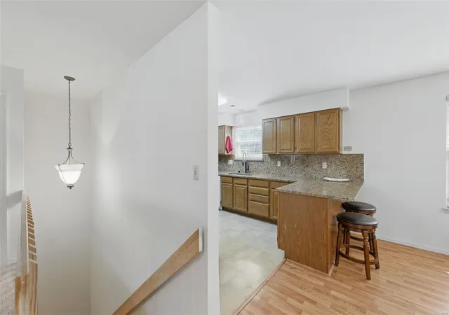 Photo 3 of Townhouse for sale at 3156 Autumn Shrs Dr, Maryland Heights, MO 63043 | MLS# 25007323 | Listing updated on 2025-04-02