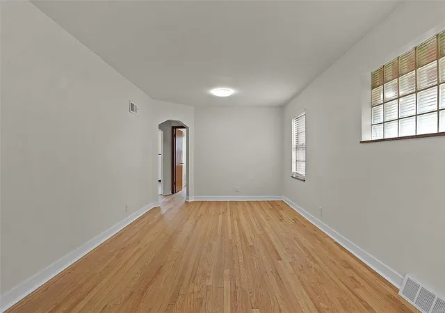 Photo 2 of Sale Pending at 2644 Wyoming St, Saint Louis, MO 63118 | MLS# 25007347 | Listing updated on 2025-03-05