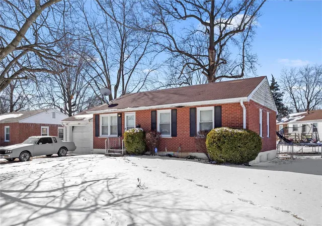 Photo 2 of Single family home for sale at 9345 Nelan Dr, Saint Louis, MO 63137 | MLS# 25007473 | Listing updated on 2025-03-15