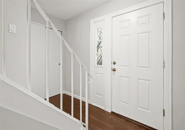 Photo 3 of Townhouse for sale at 10411 Corbeil Dr, Saint Louis, MO 63146 | MLS# 25007525 | Listing updated on 2025-03-19