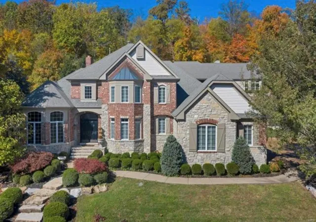 Photo 1 of Mansion for sale at 13041 Tapawingo Pl, Saint Louis, MO 63127 | MLS# 25007577 | Listing updated on 2025-02-27