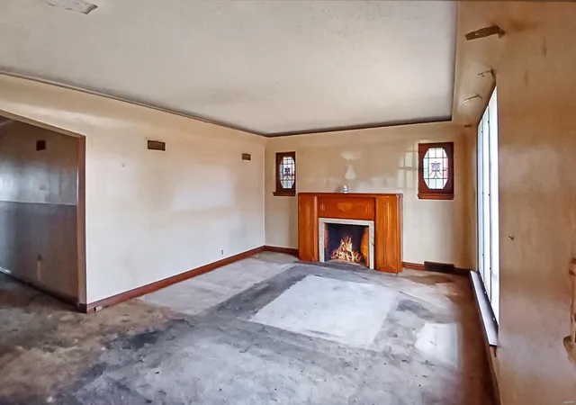 Photo 3 of Sale Pending at 3662 Marceline Terr, Saint Louis, MO 63116 | MLS# 25007628 | Listing updated on 2025-03-05