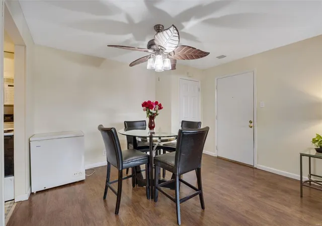 Photo 3 of Condo for sale at 10 Fairways Cir #G, Saint Charles, MO 63303 | MLS# 25007741 | Listing updated on 2025-03-15