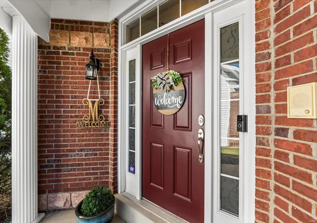 Photo 3 of Condo for sale at 10142 Tanbridge Rd, Saint Louis, MO 63128 | MLS# 25007802 | Listing updated on 2025-03-16